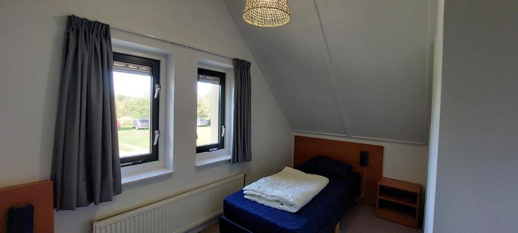 slaapkamer met 2x 1-pers.bed